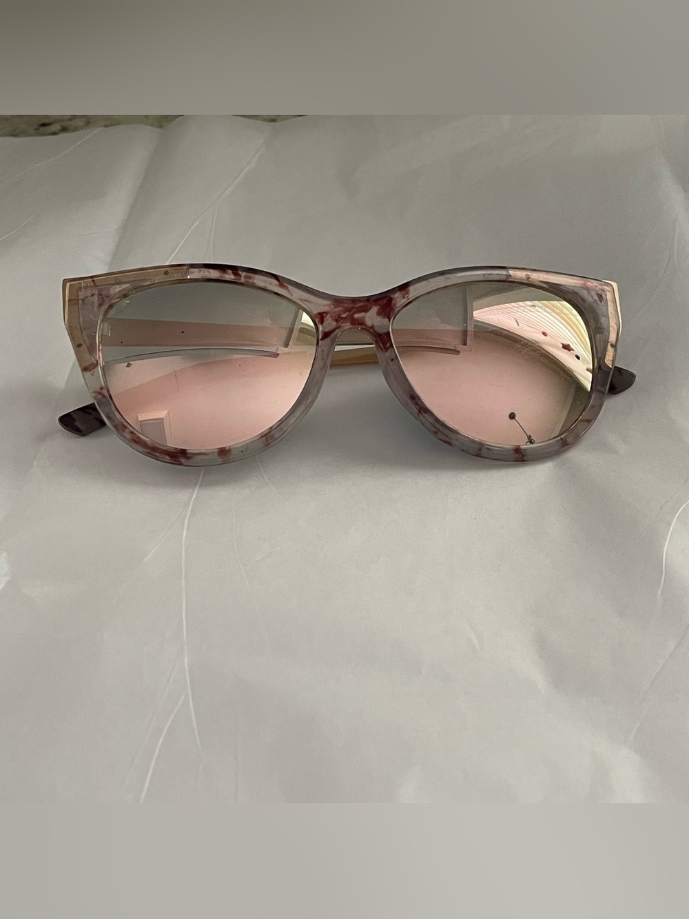 Betsey Johnson Cat Eye Sunglasses Clear Brown Marble with Mirror Lenses - Picture 2 of 9